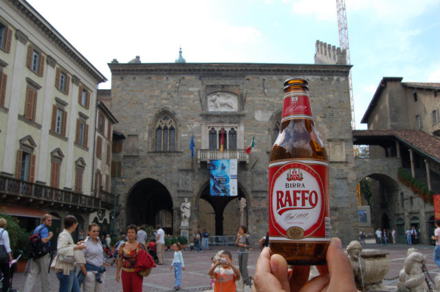 09_Raffo_piazza_Bergamo