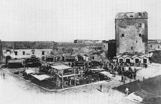 1880 La cittadella e Piazza Fontana1