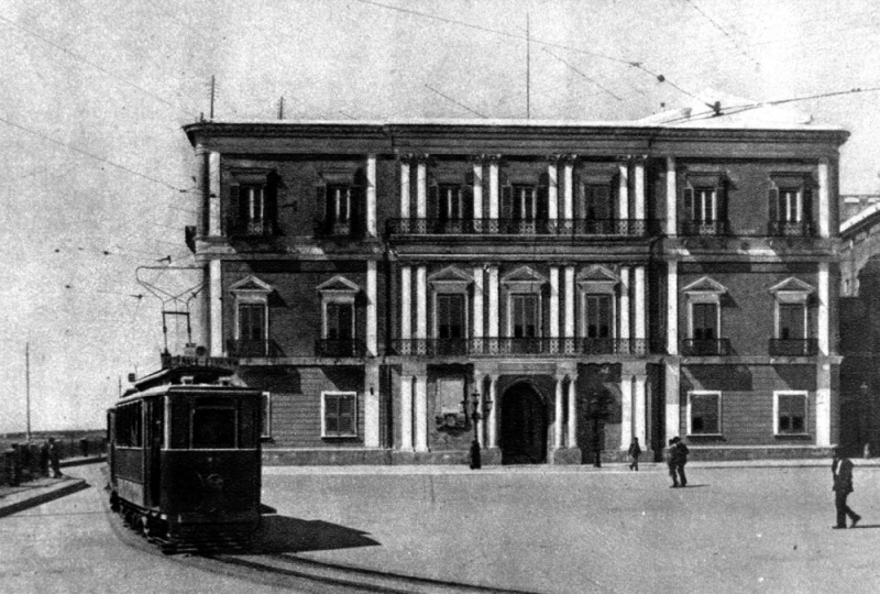 1890 Casa municipale1