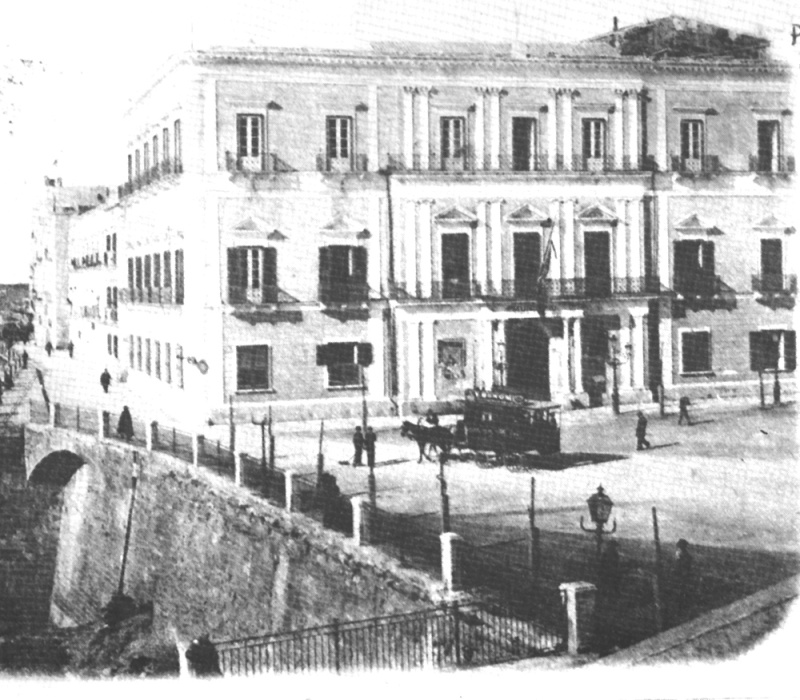 1902 Omnibus a Piazza Castello