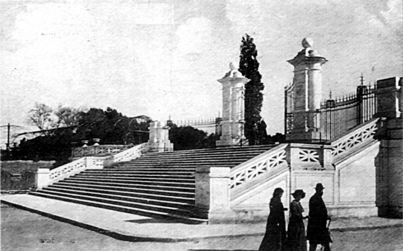 1915 Ingresso monumentale dei giardini